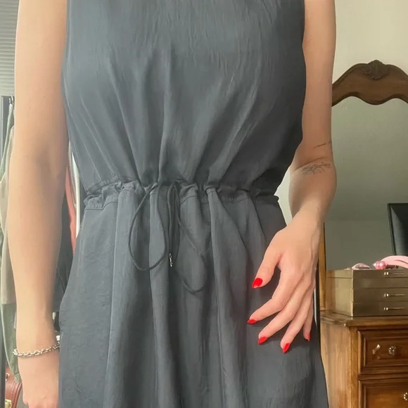 Everlane | black dress - Picture 3 of 6